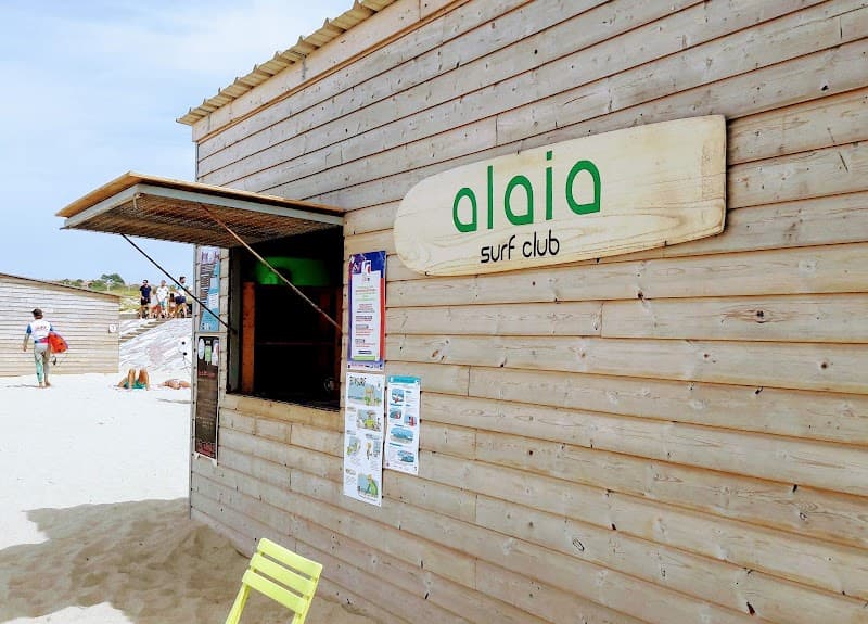 Photo de Alaia Surf Club
